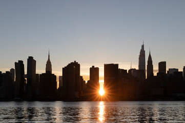 Fototapeta na wymiar New York City Manhattan Sunset
