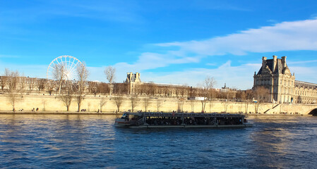 Fototapeta na wymiar cruising on Seine river at Paris.