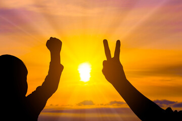 母子のじゃんけんシルエット