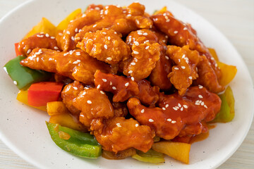 fried crispy chicken with sweet and sour sauce