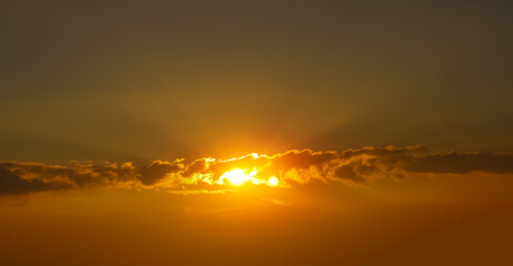 Fototapeta premium orange sky and clouds landscape