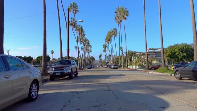 Walking the streets of California in slow motion 120fps