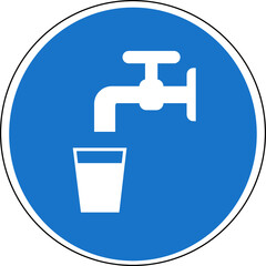 Schild Trinkwasser, Hinweisschild, Camping, Caravaning, Wohnmobilstellplatz, rund