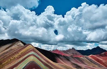 Crédence de cuisine en verre imprimé Vinicunca Rainbow Mountain ou Vinicunca est une montagne dans les Andes du Pérou.