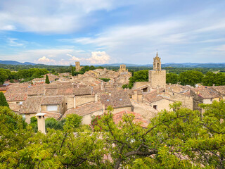 Fototapeta na wymiar Cucuron, a medieval village in southern Luberon in Provence, France