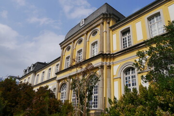 Fototapeta na wymiar Poppelsdorfer Schloss in Bonn