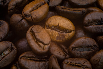 Medium roasted coffee beans intended for grinding
