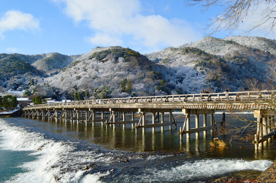 京都 渡月橋 冬 の画像 273 件の Stock 写真 ベクターおよびビデオ Adobe Stock 京都 渡月橋 冬 の画像 273 件の Stock 写真 ベクターおよびビデオ Adobe Stock