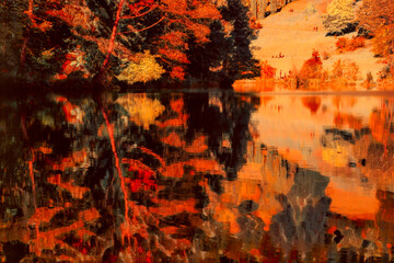reflet de l'automne sur le lac
