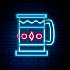 Glowing neon line Wooden mug icon isolated on brick wall background. Colorful outline concept. Vector