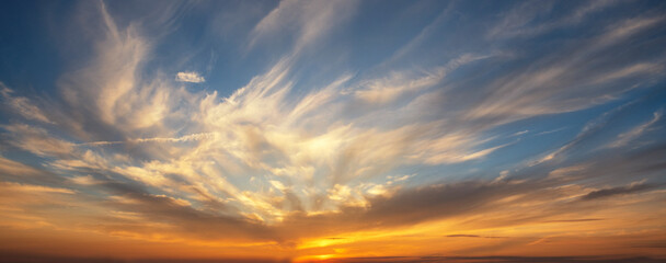 Beautiful summer sunset dramatic sky © Piotr Krzeslak