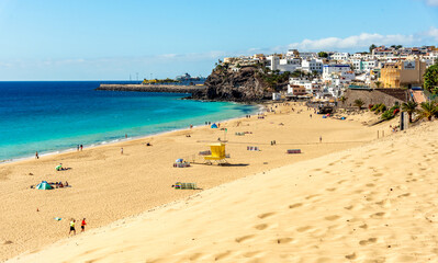Fototapeta na wymiar Beach in Morro Jable, Fuerteventura, Spain 