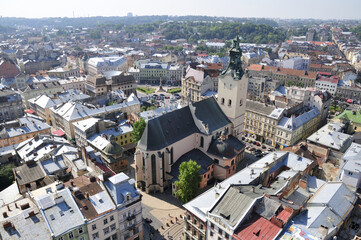 Fototapeta na wymiar Historical center of the city of Lviv