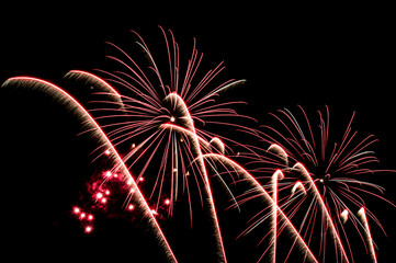 fotografia de fuegos  artificiales, cohetes, luces en el cielo, petardos, fiesta de luces, 