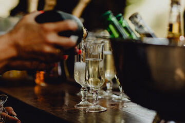 Servir le champagne 