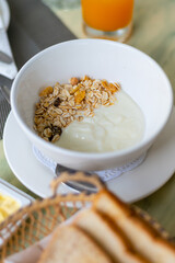 yoghurt and cereal