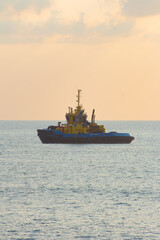 Obraz premium ship in the sea