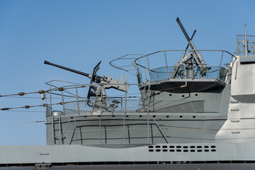 Ein U-Boot aus dem 2. Weltkrieg  am Strand von Laboe an der Kieler Förde zur Besichtigung frei...