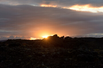 Abendstimmung über den Lavafeldern am Fuße Vulkans Hekla in Island