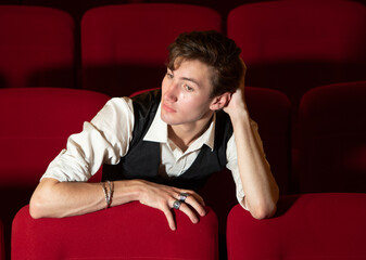 homme au cin&eacute;ma