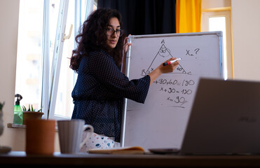 TEACHER TAUGHT ONLINE AT HOME