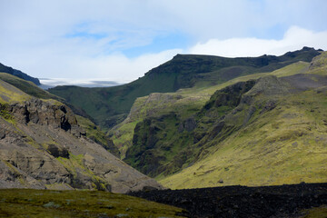 Landschaft am Schmelzwasserfluss des Gletschers Solheimajökull