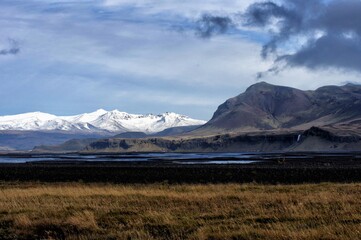 Montagne et glacier d'Islande