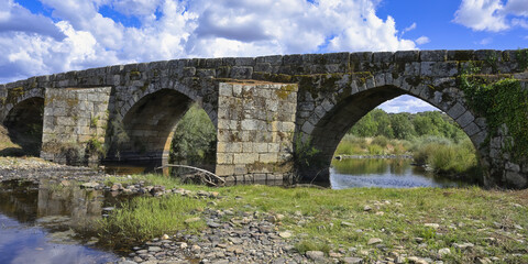 Fototapeta na wymiar Old bridge, Idanha-a-Velha village, Serra da Estrela, Beira Alta, Portugal