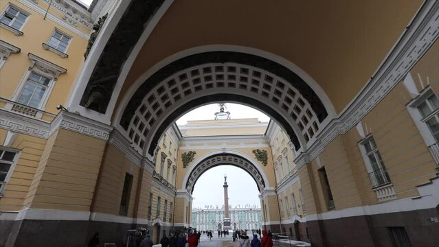 4K Footage, Arch on the background of the Hermitage in the center of St. Petersburg 