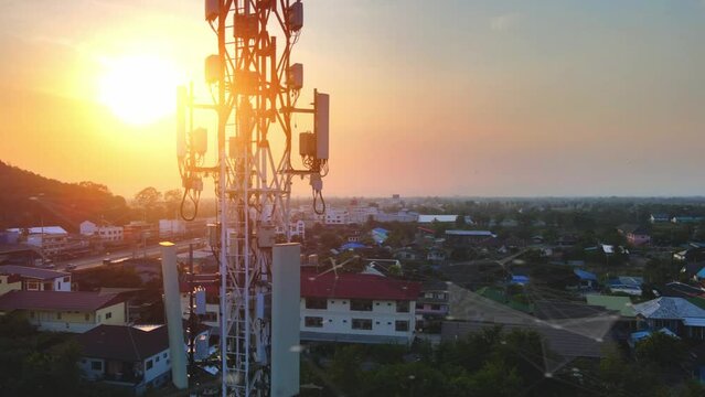 4k video aerial view of antenna tower, transmission tower
Send signal 4g 5g 6g network spread all over the world.