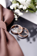 wedding rings, beautiful wedding rings on black glass