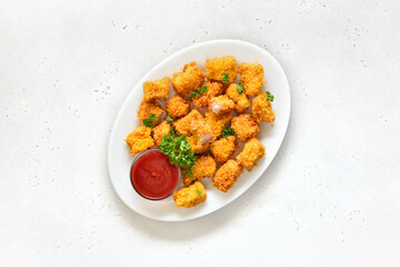 Crispy fried chicken nuggets