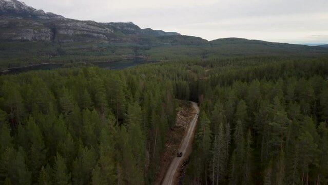 Upward Landrover Freelander 4K Drone Footage Norway 30fps