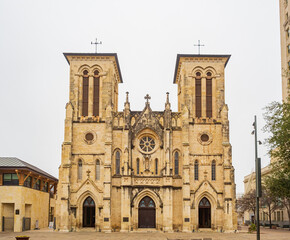 Fototapeta na wymiar Overcast view of the San Fernando Cathedral
