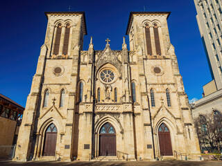 Fototapeta na wymiar Sunny view of the San Fernando Cathedral