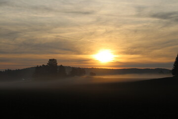 Sonnenaufgang auf der Schwäbischen Alb