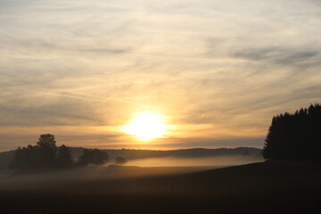 Sonnenaufgang auf der Schwäbischen Alb