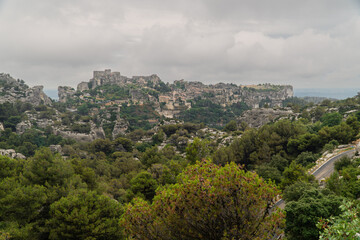 Obraz premium Les Baux-de-Provence, Provence-Alpes-Côte d'Azur - France - July 10 2021: Views of Les Baux-de-Provence.