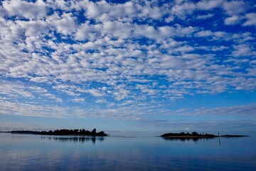 沖縄県宮古島　朝凪の風景