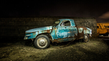 Obraz na płótnie Canvas Abandoned Car