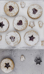 linzer cookies