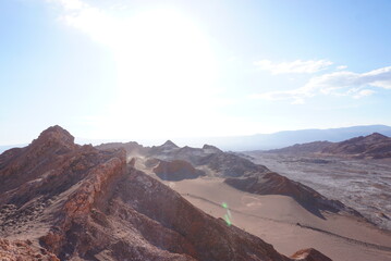 Fototapeta premium チリにあるアタカマ砂漠の月の谷