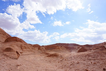 Fototapeta premium チリにあるアタカマ砂漠の月の谷