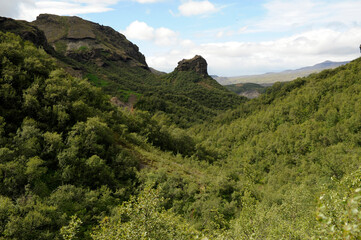 Obraz premium Tal Thorsmörk im Süden Island - durch das Schmelzwasser der Gletscher Tindfjallajökull und Eyjafjallajökull geformtes Tal in der Gemeinde Rangárþing eystra in Island