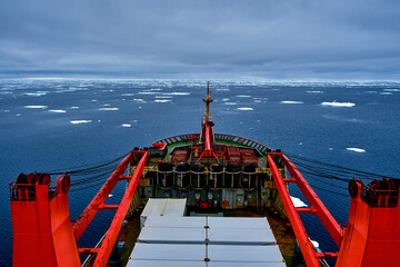 
icebreaker in Antarctica - obrazy, fototapety, plakaty