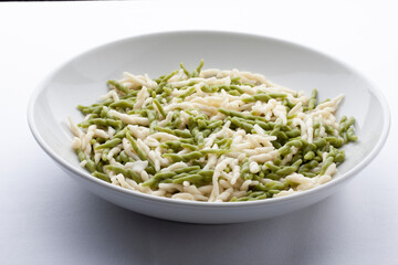 Pasta italiana con aceite. Italian pasta with oil.