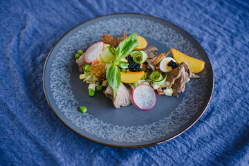 salad with tuna