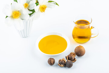 Obraz na płótnie Canvas Nutritious and healthy tea seed oil