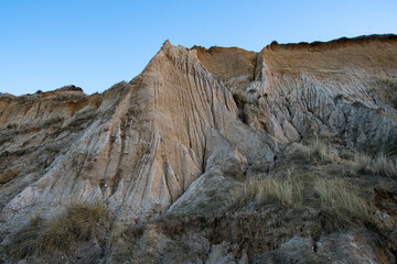 Zerklüftetes Gestein durch Erosion am Roten Kliff in Kampen Insel Sylt