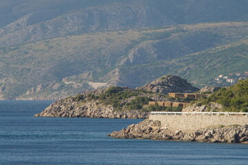 K&uuml;stenstra&szlig;e